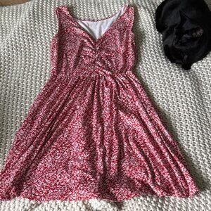 Chic Red Floral Midi Dress